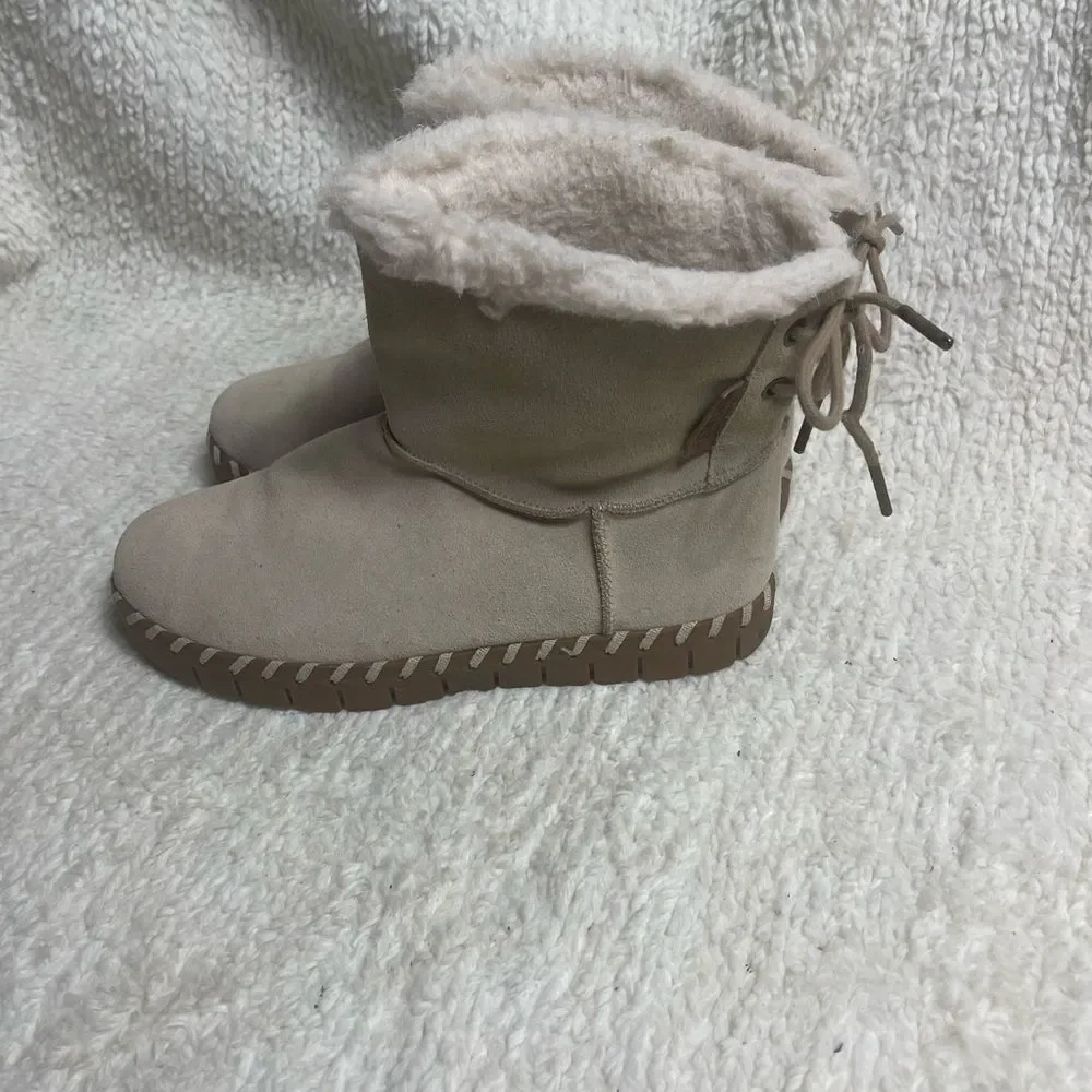 Mukluks leather suede khaki Ankle Boots back lace closure Faux fur lining SZ6.5